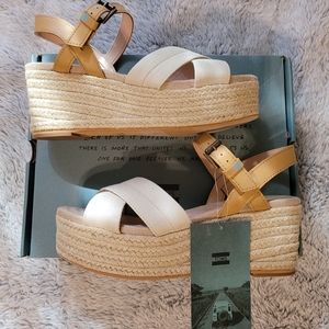 Toms Willow Wedges